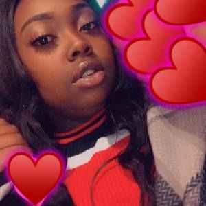 Meet your Posher, Mia